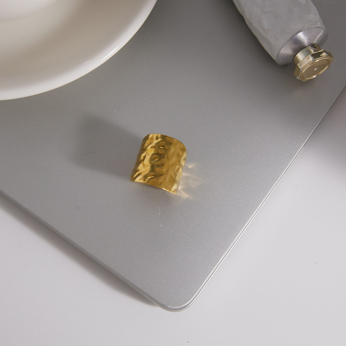 J&D Jewelry Hammered Texture Wide Open Ring 18K Gold Plated Stainless Steel Waterproof Minimalist Statement Jewelry for Women