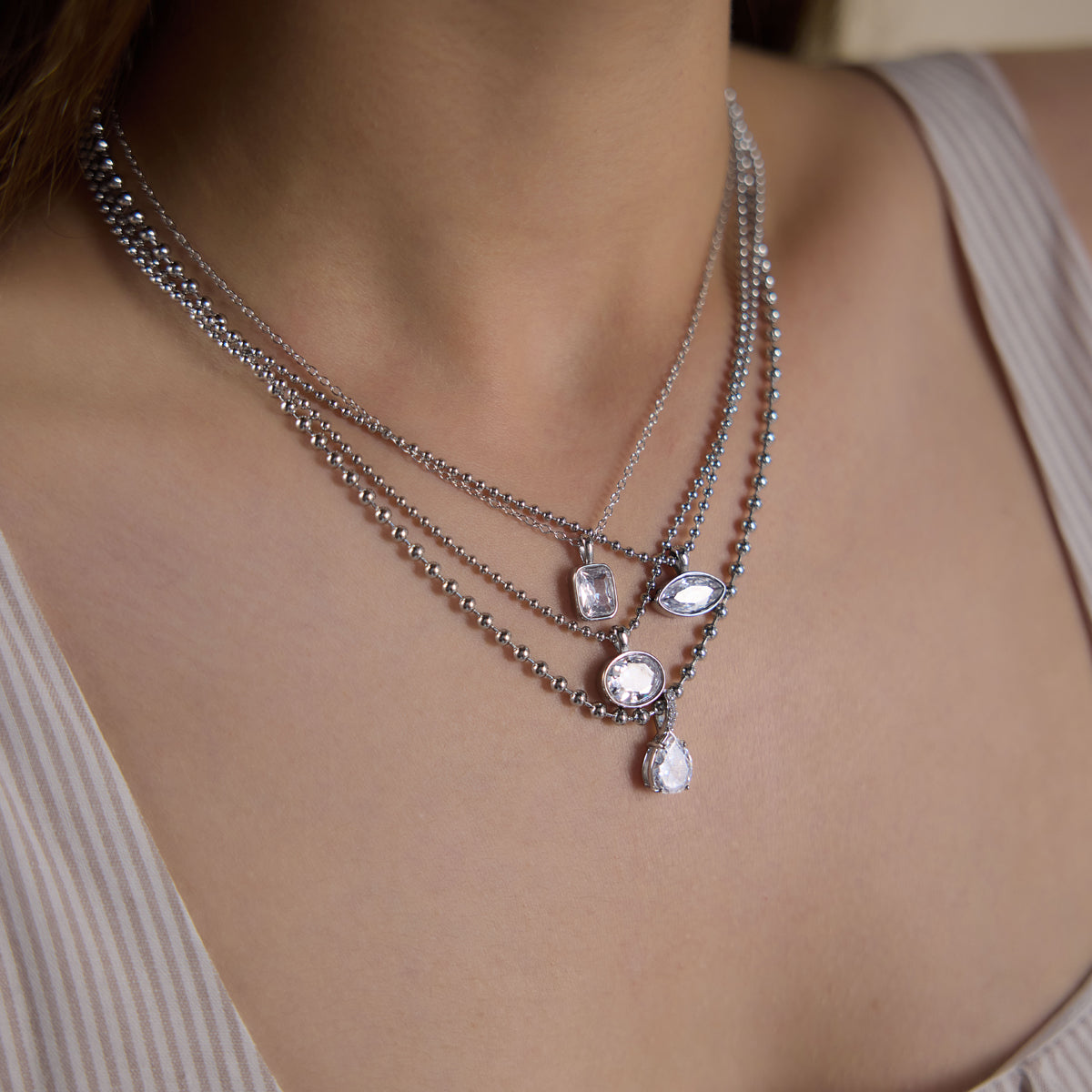 J&D Jewelry Teardrop Zirconia Pendant Ball Chain Necklace