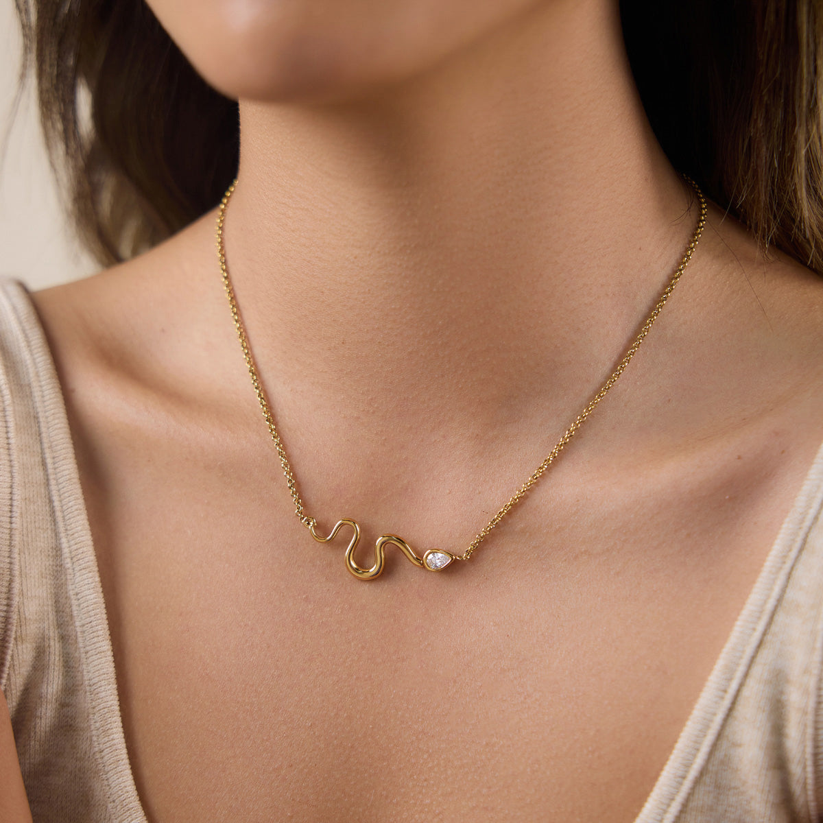J&D Jewelry Snake Wave Necklace 18K Gold Plated Stainless