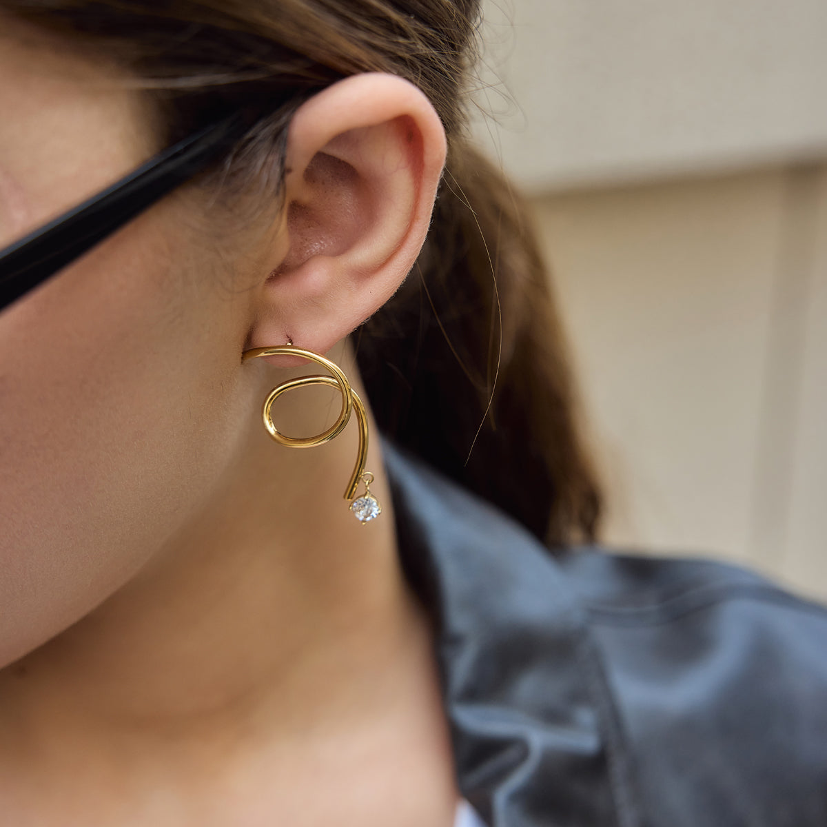 J&D Jewelry 18K Gold Plated Stainless Steel Spiral Drop Earrings