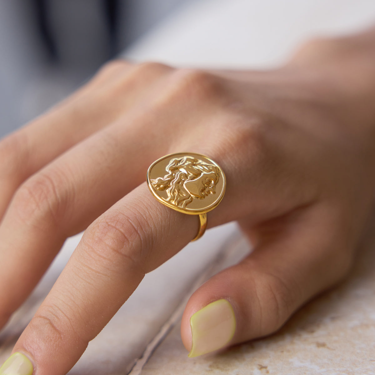J&D Jewelry Vintage Portrait Coin Open Ring 18K Gold Plated Stainless Steel