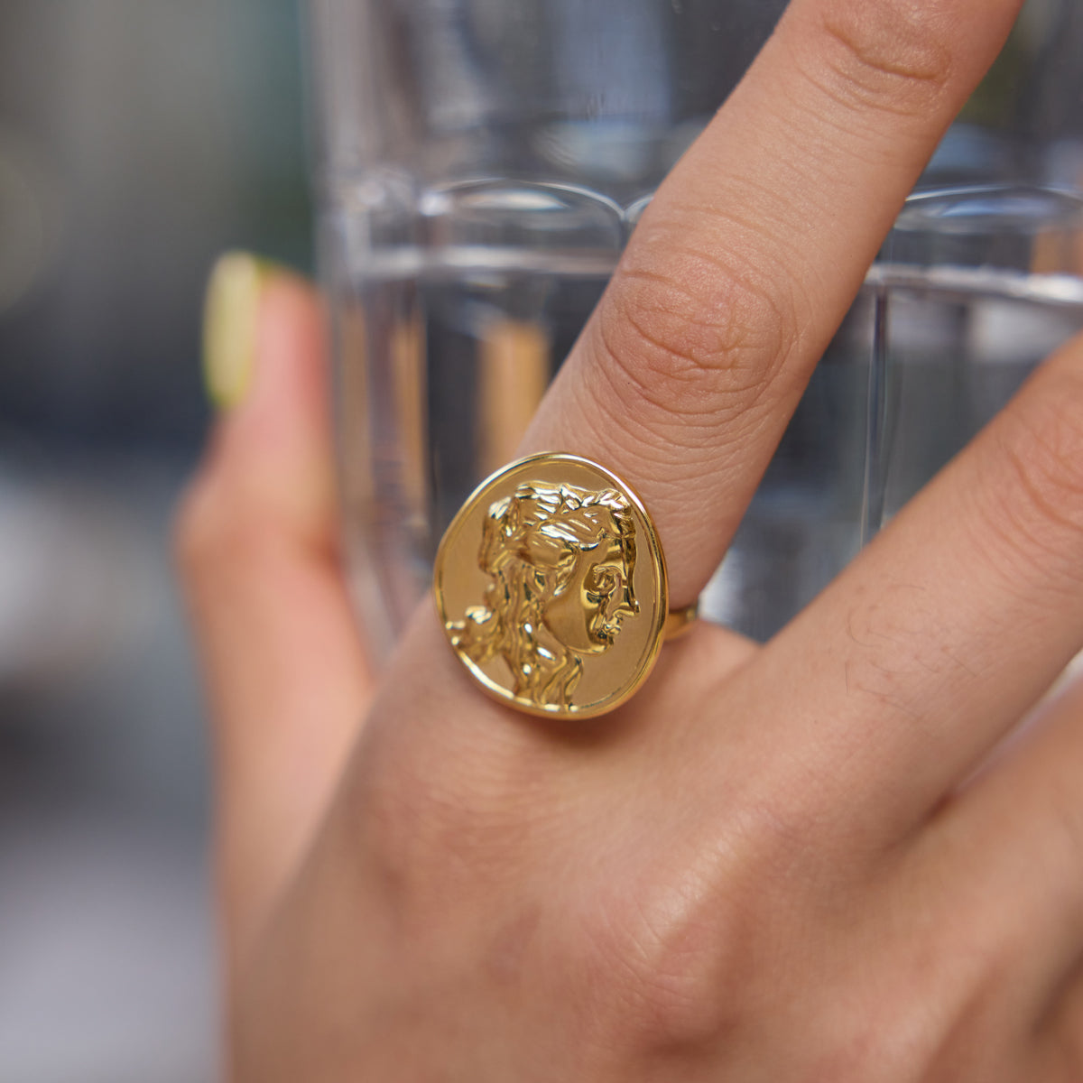 J&D Jewelry Vintage Portrait Coin Open Ring 18K Gold Plated Stainless Steel
