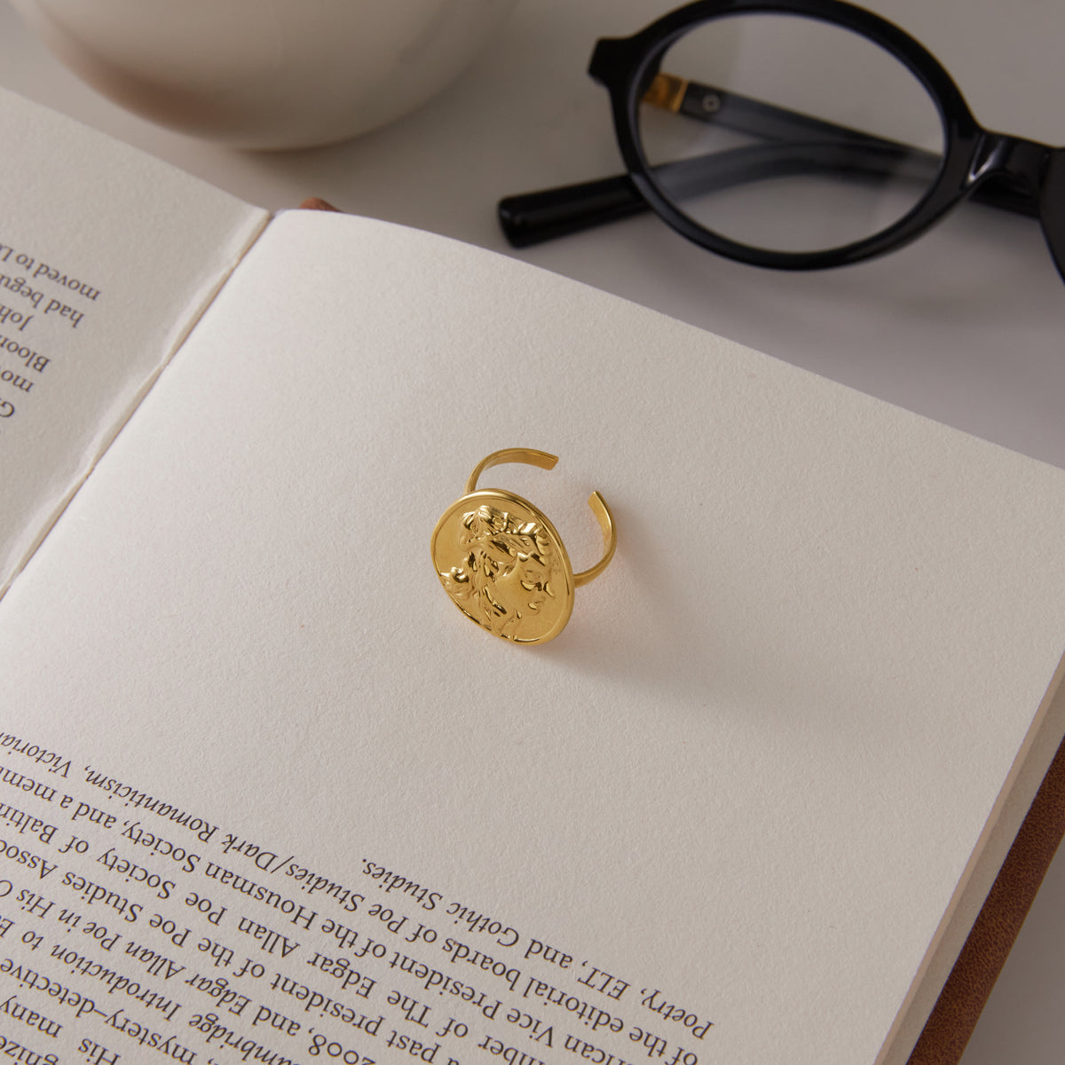 J&D Jewelry Vintage Portrait Coin Open Ring 18K Gold Plated Stainless Steel