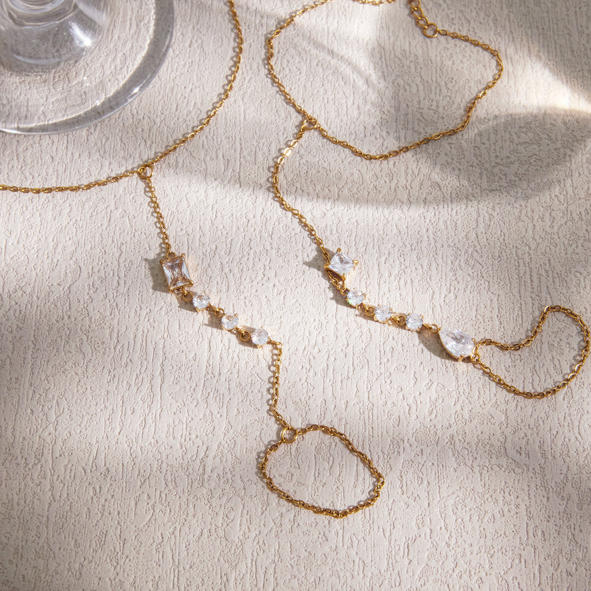 J&D   Sun Zircon Pearl