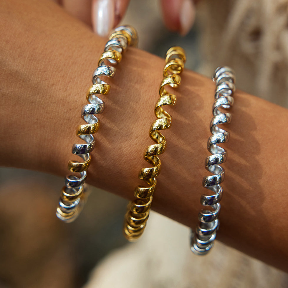 J&D  Twist Cute Bangles