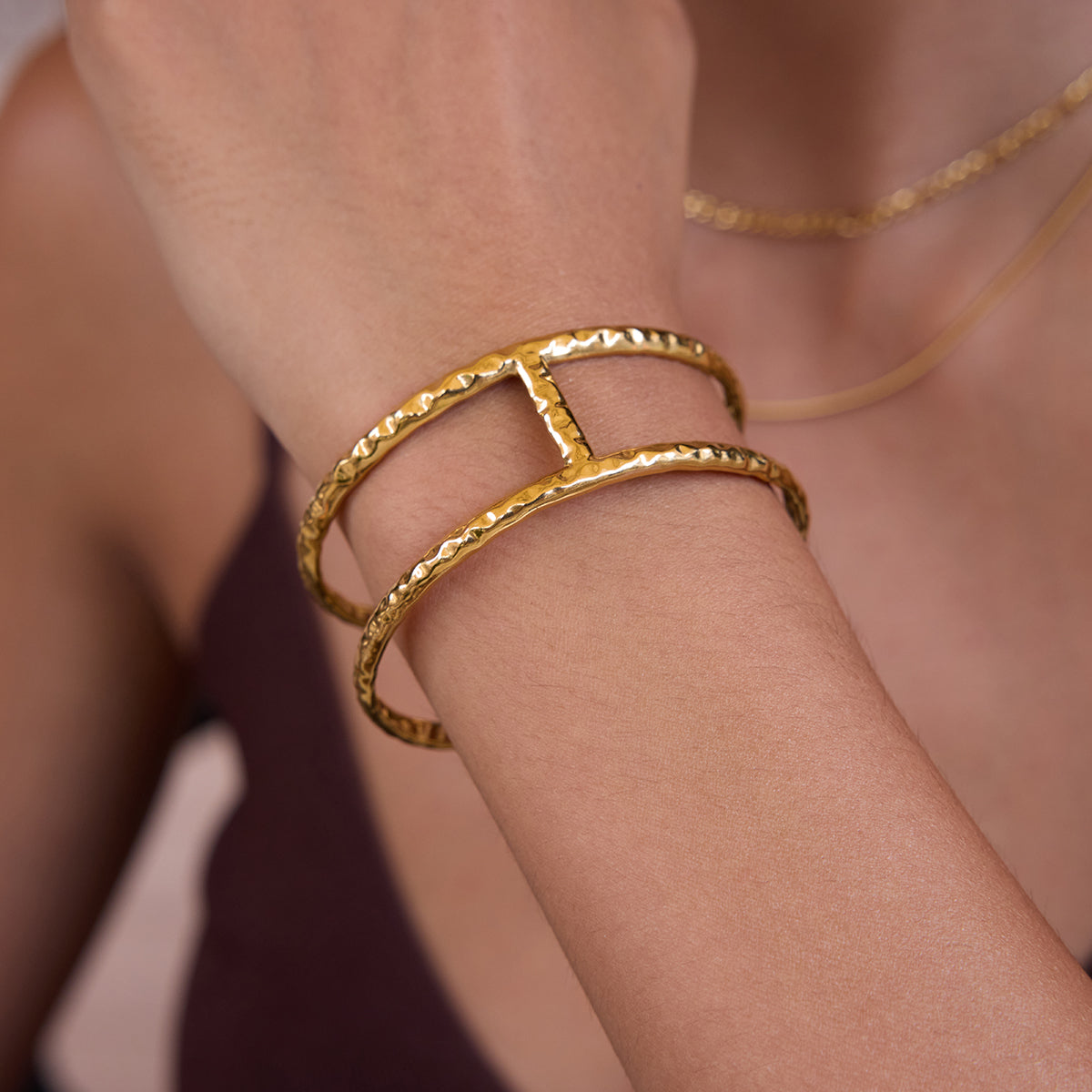 J&D  Bangle Hammer Patterned