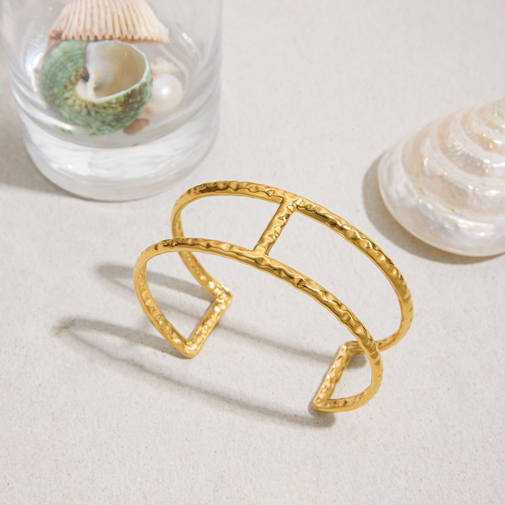 J&D  Bangle Hammer Patterned