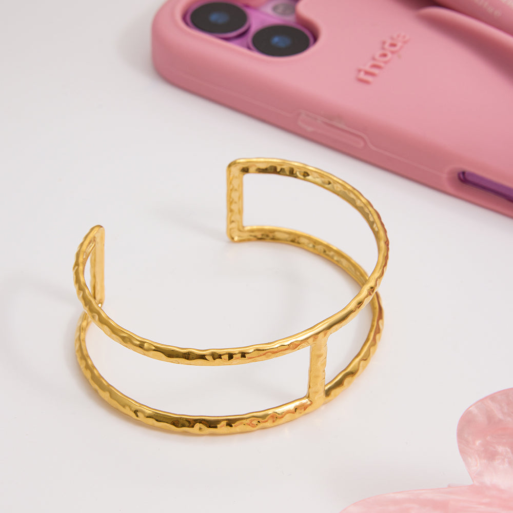 J&D  Bangle Hammer Patterned