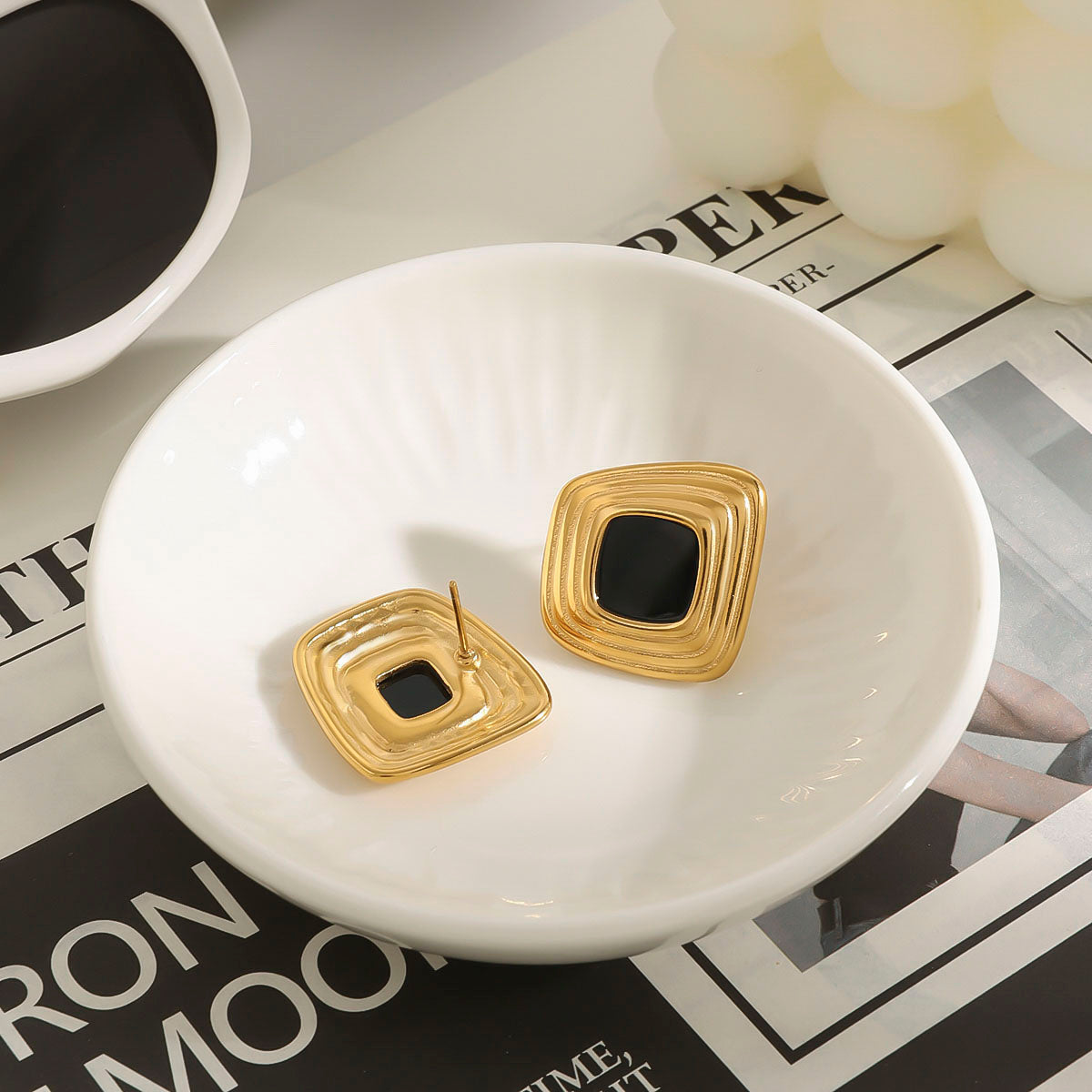 J&D Elegant Earring