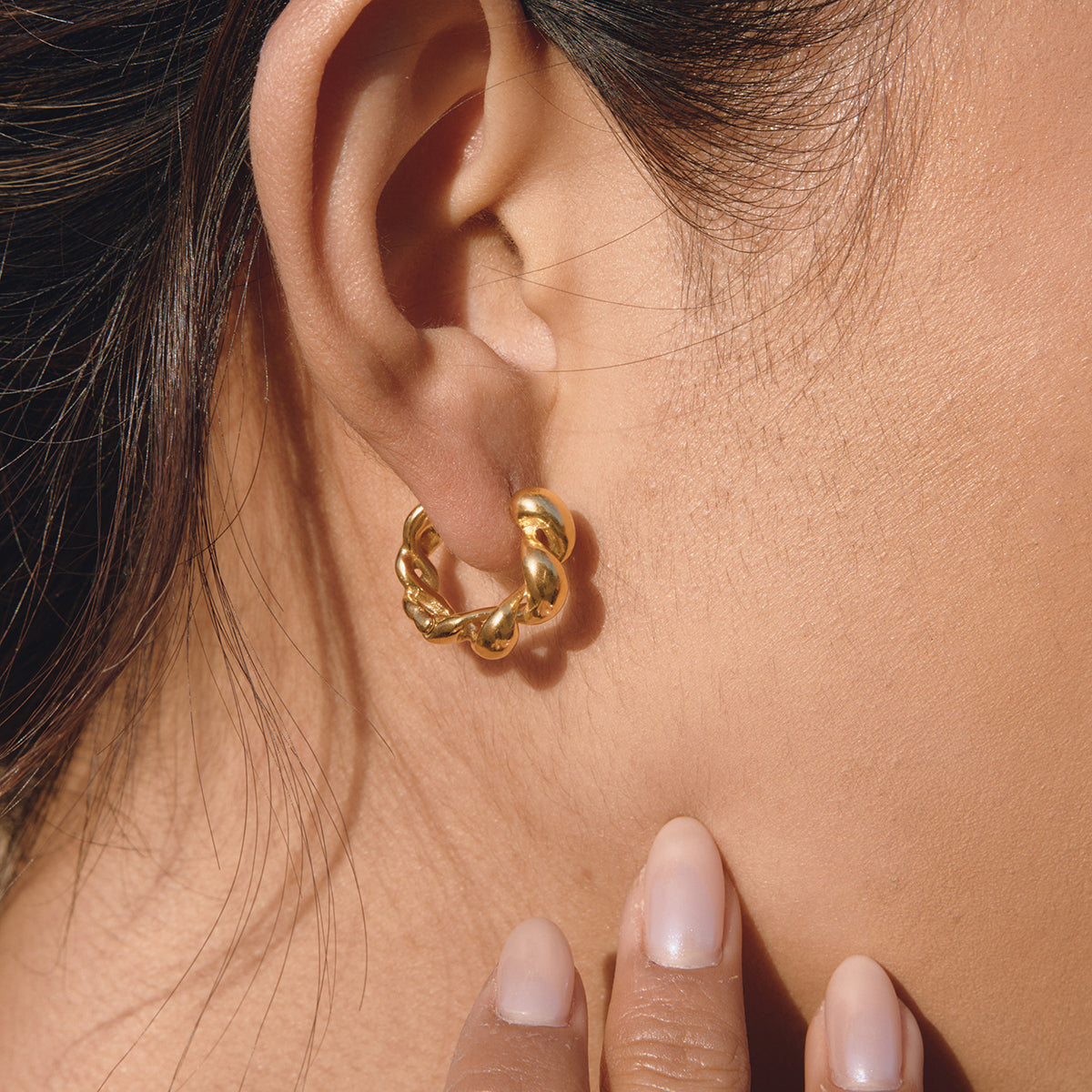 J&D  Twisted Wave Hoop Earrings