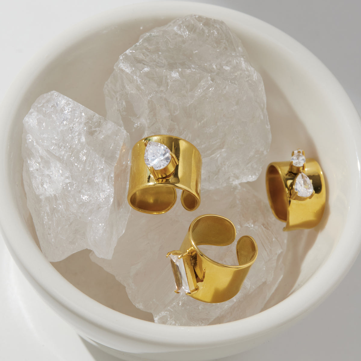 J&D Wide Band Ring Minimalist