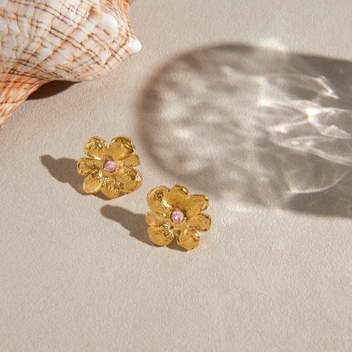 J&D  Vintage Textured Sand Grain Crinkle