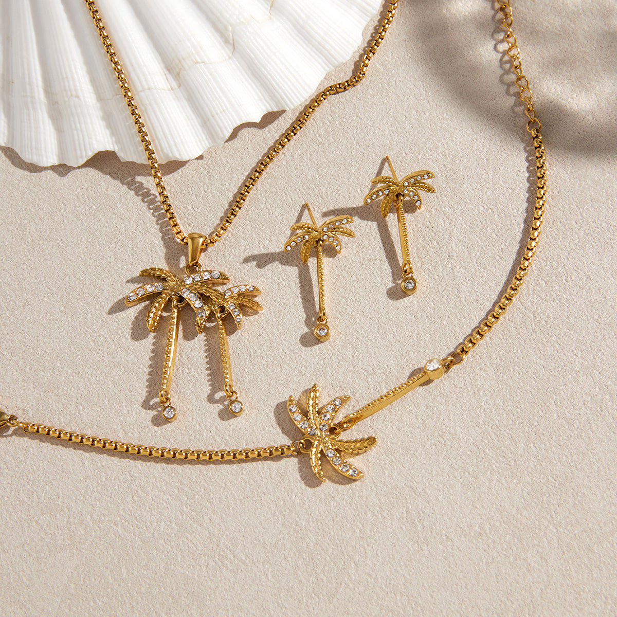 J&D  Rhinestone Coconut Tree Square