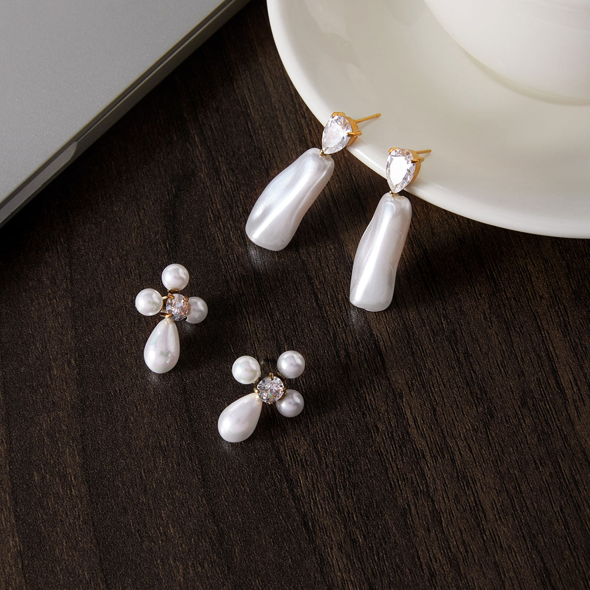 J&D  Teardrop Glass Pearl Cross Earring
