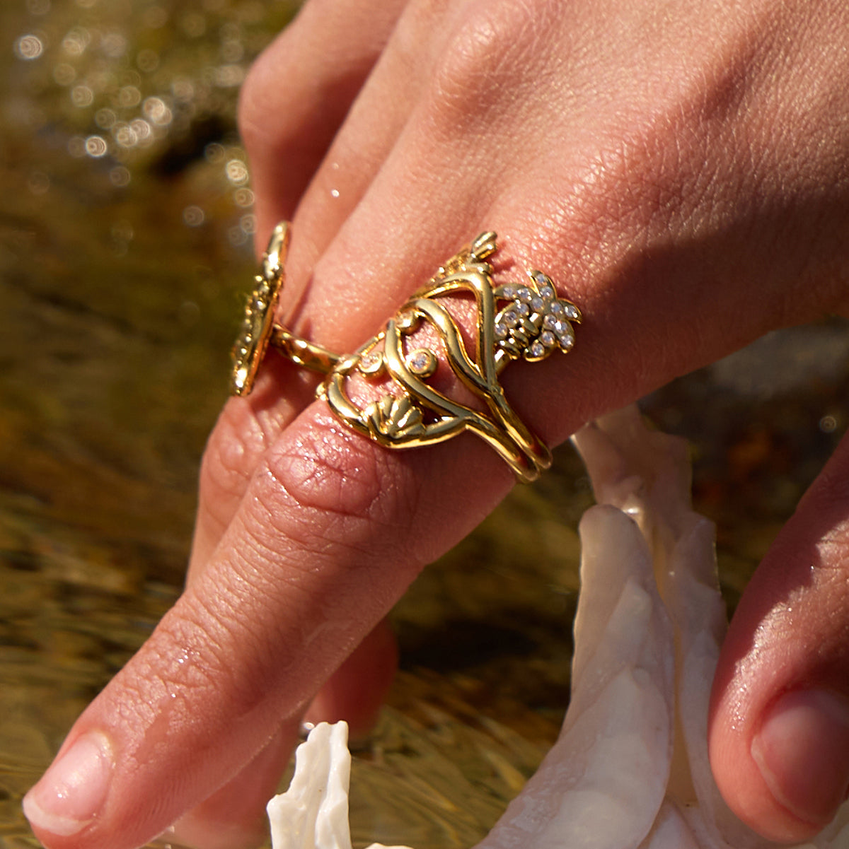 J&D  Sun Coconut Tree Fish Shell Inlaid