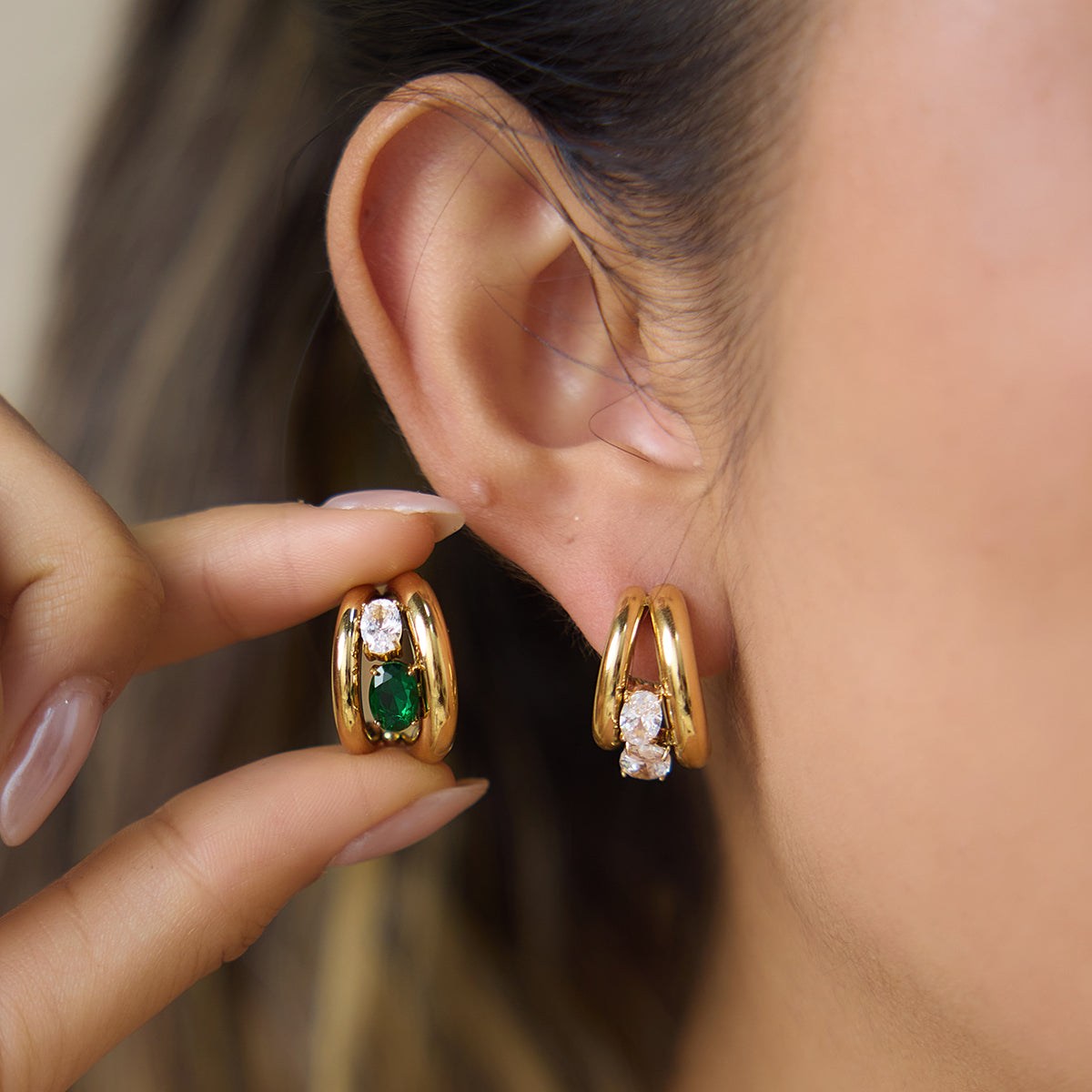 J&D  C Hoop Earring Emerald Green Oval