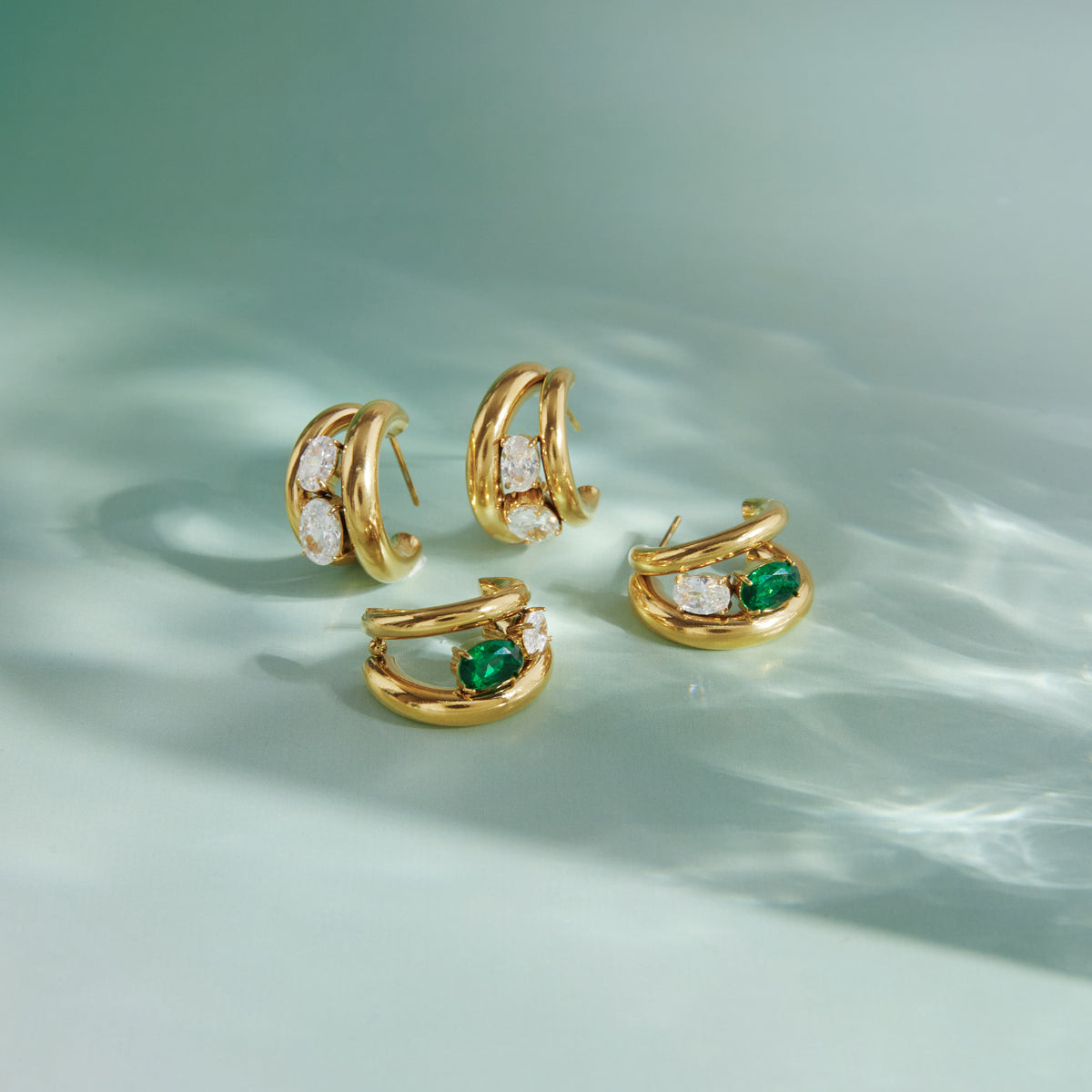 J&D  C Hoop Earring Emerald Green Oval