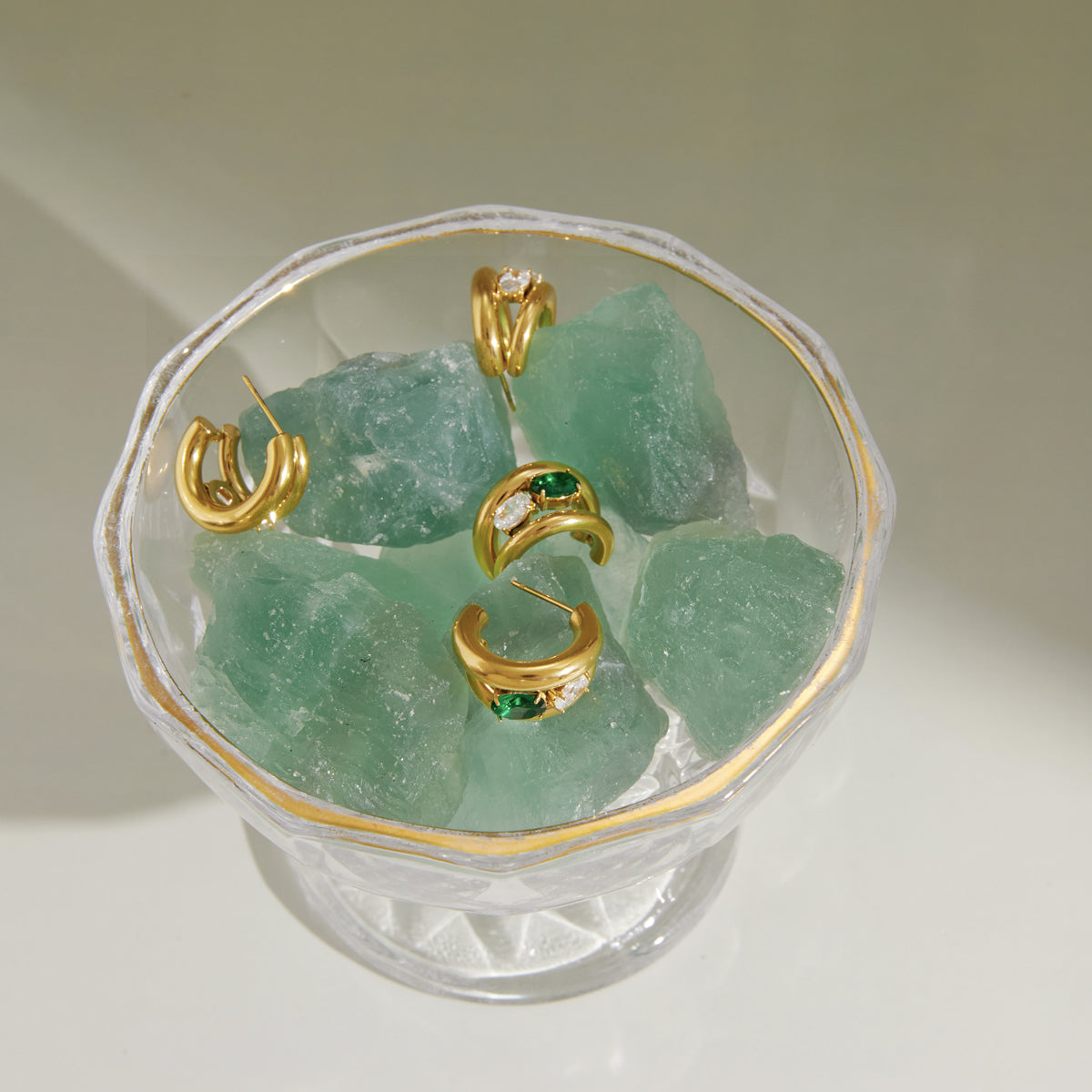 J&D  C Hoop Earring Emerald Green Oval