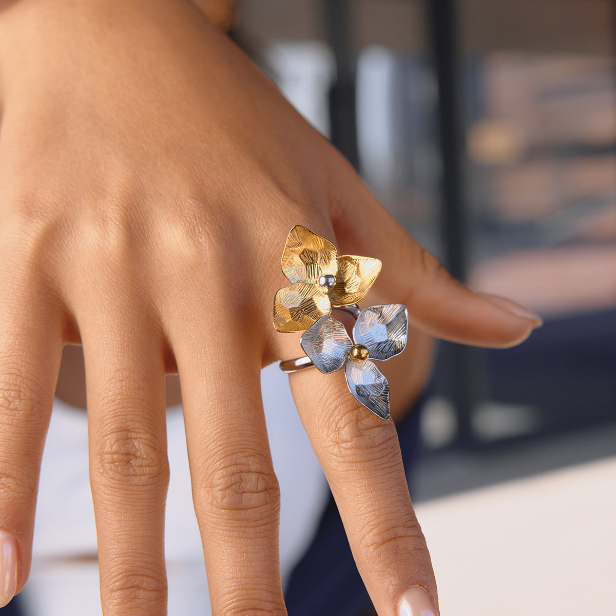 J&D  Chunky Opening Rings Party Prom