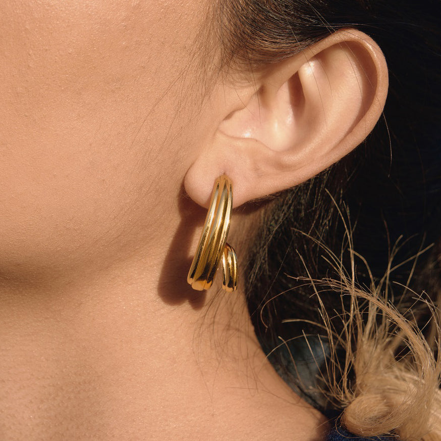 J&D  Classic 3 Layers Curving Earrings