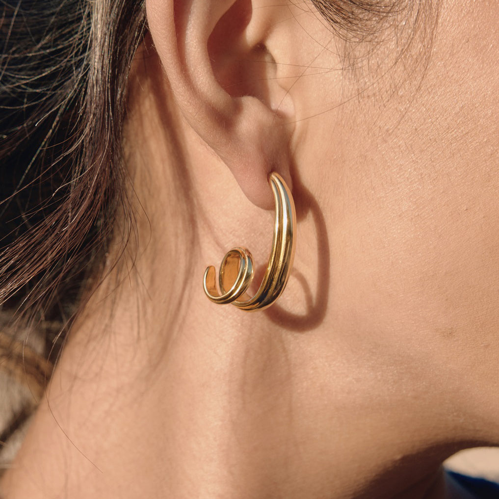 J&D  Classic 3 Layers Curving Earrings