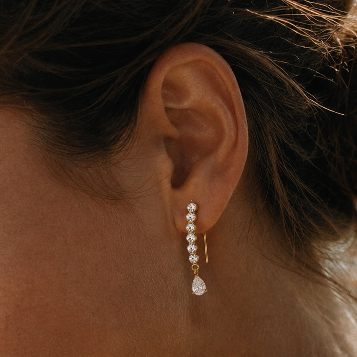 Classic White Teardrop