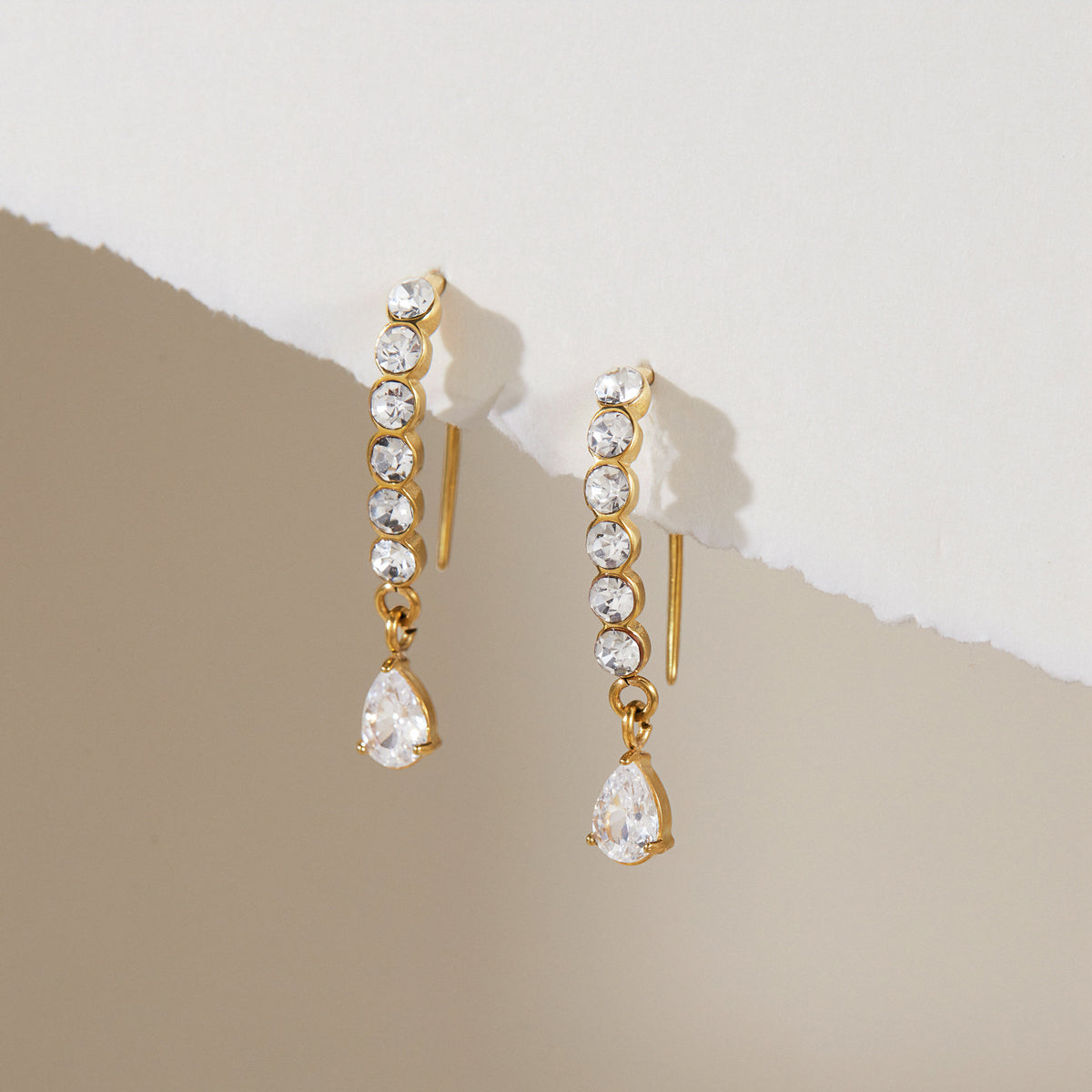 Classic White Teardrop