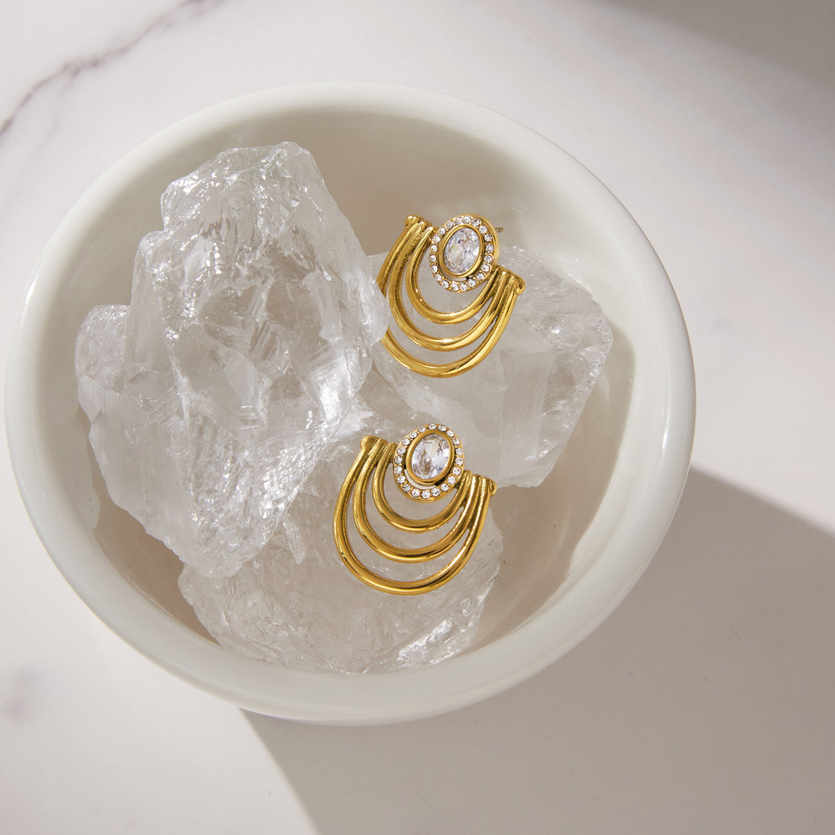 Shaped Zircon Multi-Layer Line