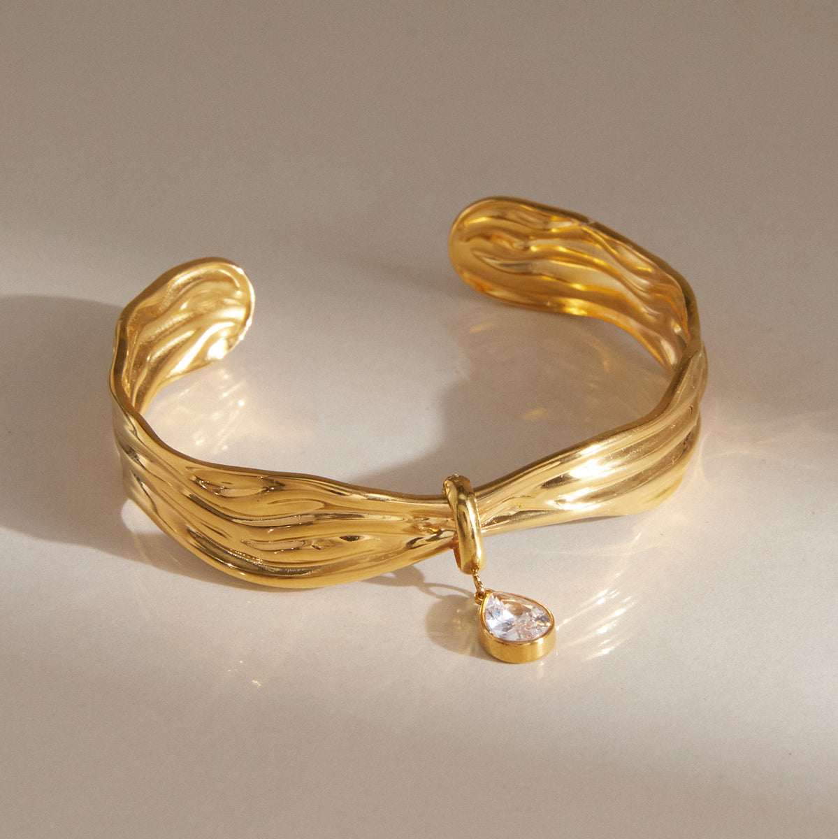 Open Bracelet Teardrop