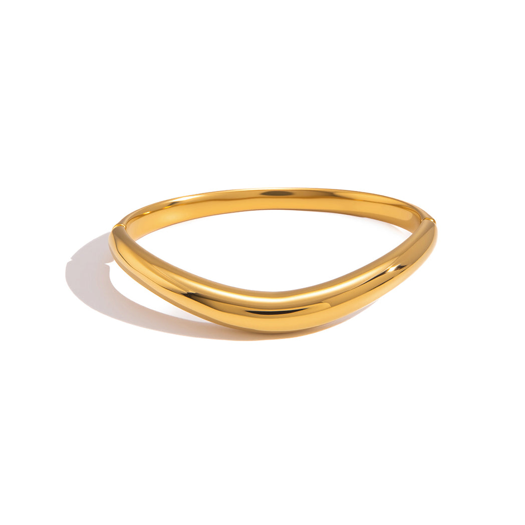 Minimalist Plain Wavy