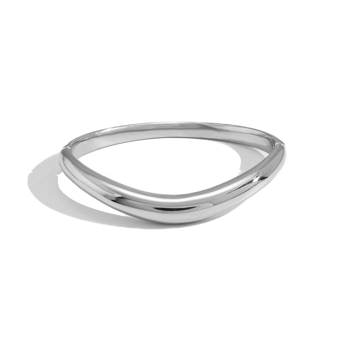 Minimalist Plain Wavy