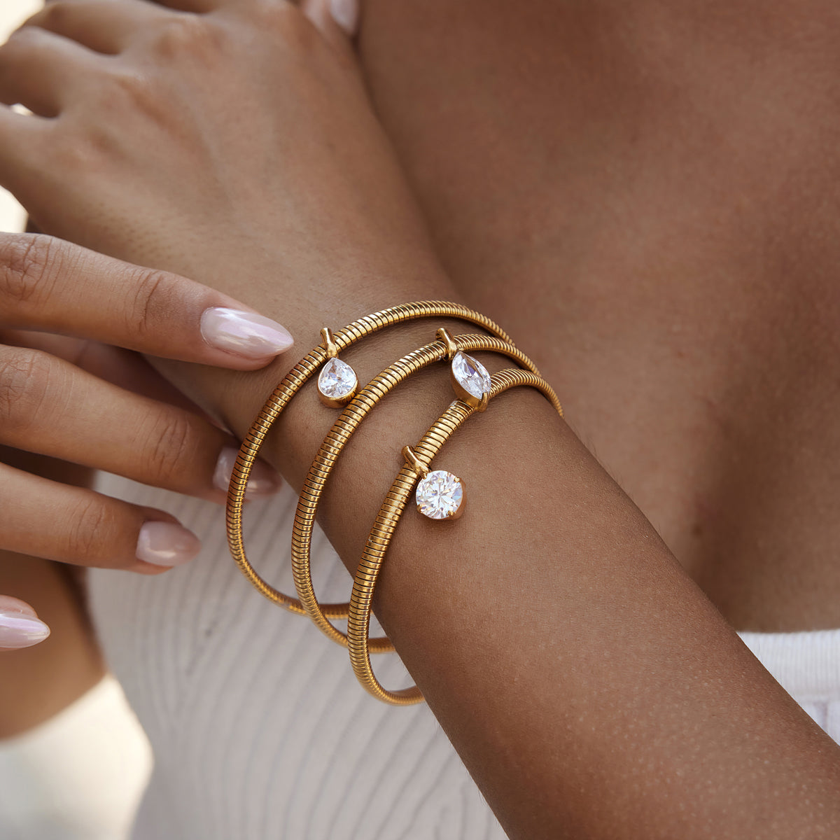 Zircon Pendant Snake Bracelet
