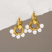 Classic Pearl Earring