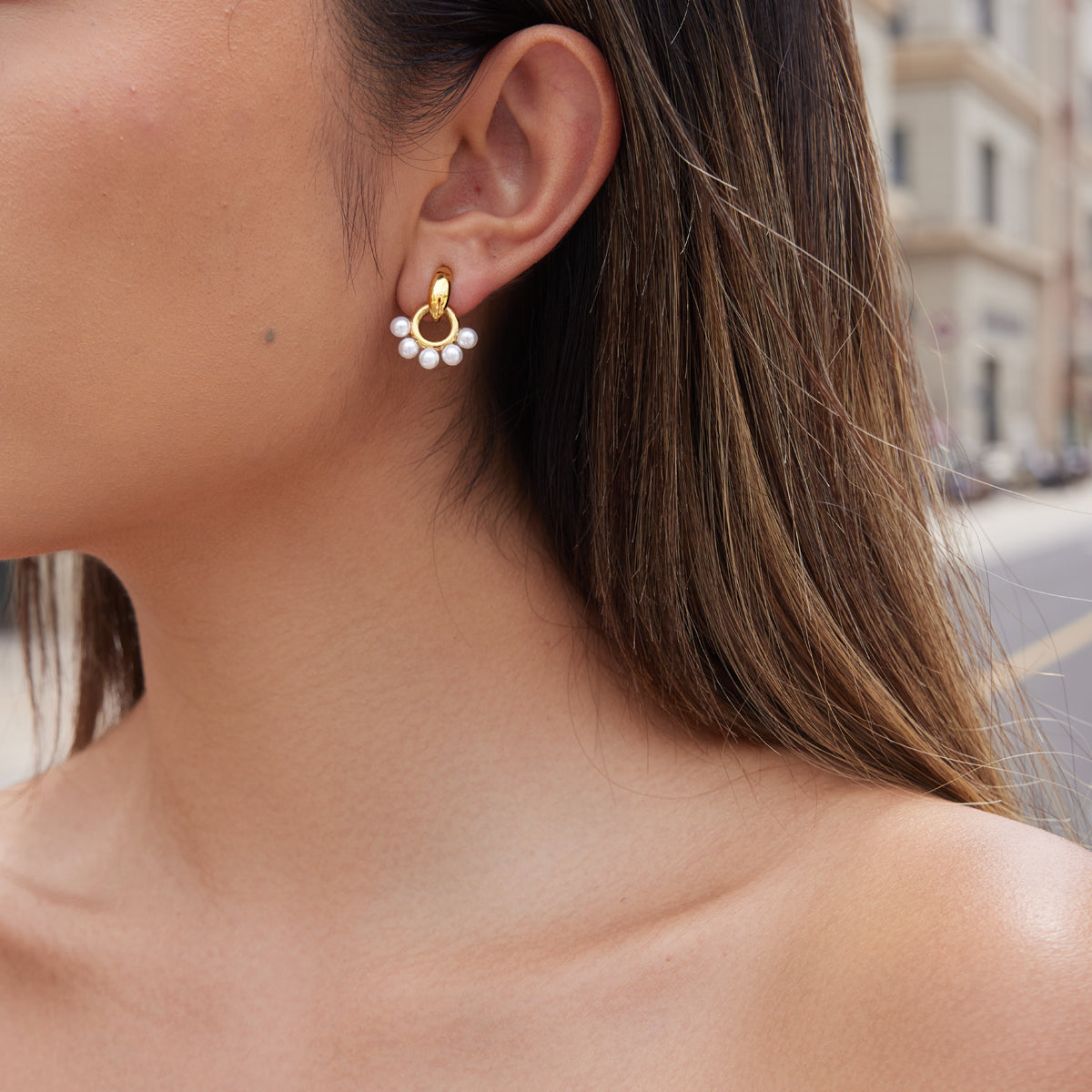 Classic Pearl Earring