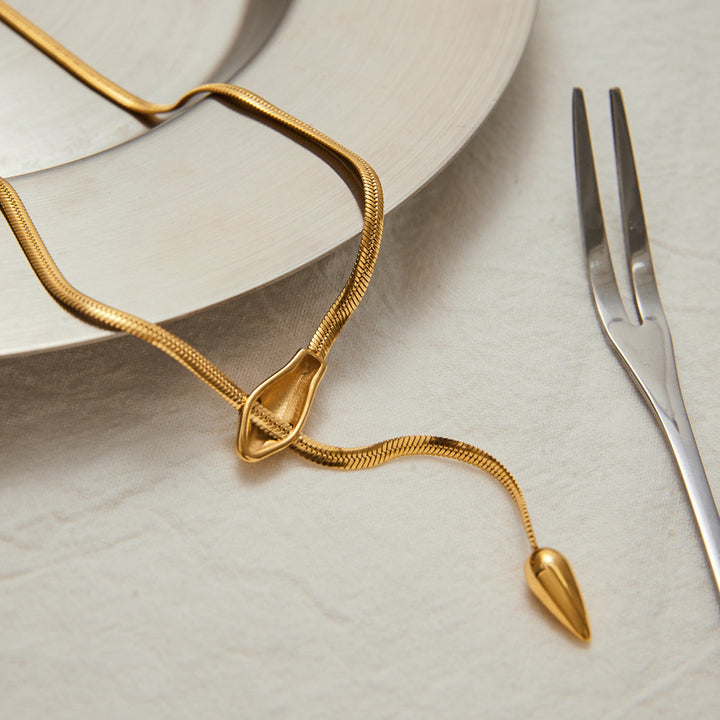 J&D Fashion Trend 18K Gold Stainless Steel Necklaces Zircon Unique Snake Necklaces for Women