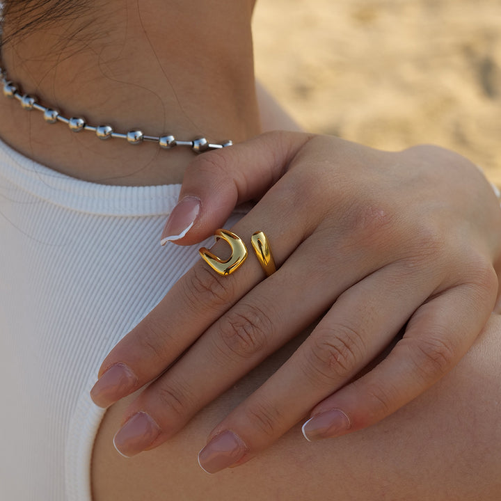 Simple Hollow Cross Opening Ring 18K Gold Plated Stainless Steel Band Finger Ring Fashion Jewelry for Women