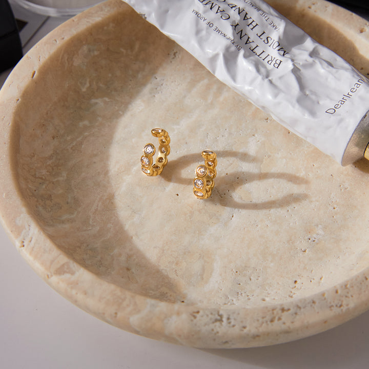 J&D Exquisite Zirconia Ear Cuff 18K Gold Plated Stainless Steel Classic Fashion Round CZ Ear Cuff White Green Zirconia Ear Cuff