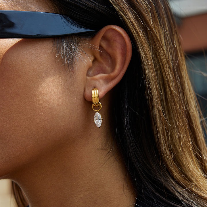J&D Classic Zircon Earring 18k Gold Plated Stainless Steel White Water Drop Zirconia Horse Eye Zircon Earring