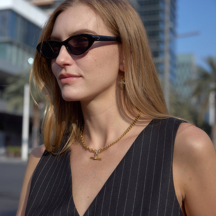J&D Original Design Classic T Bar Necklace 18K Gold Stainless Steel Fashion Crystal T Bar Pendant Cuban Chain Necklace