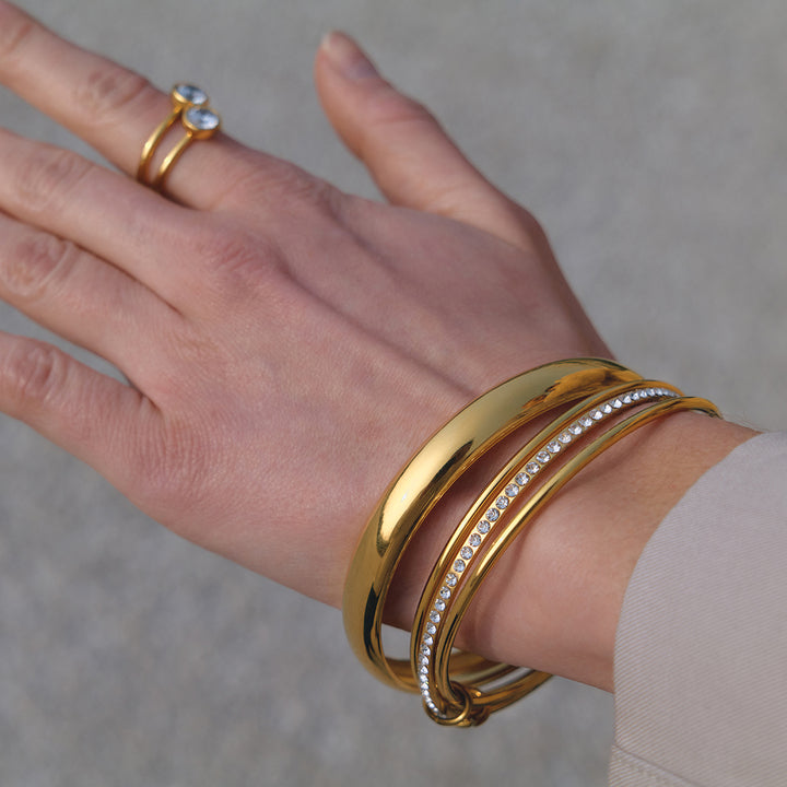 J&D Chunky Gold Hoop Bangle Bracelet 18K Gold Plated Stainless Steel with High Polished Finish Classic Bangle for Women