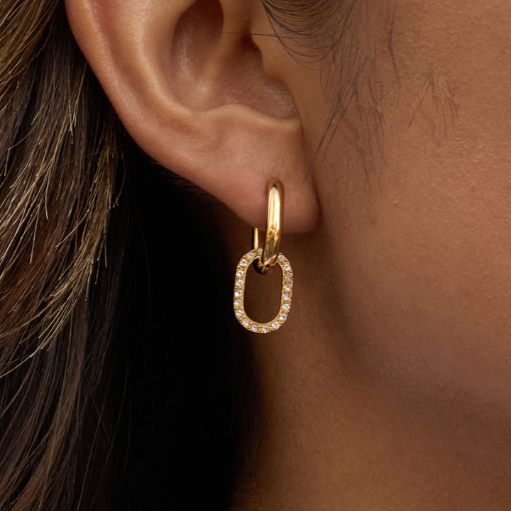 J&D Minimalist Zirconia Ear Cuff 18K Gold Plated Stainless Steel Classic Fashion Star Round White Zirconia Ear Cuff