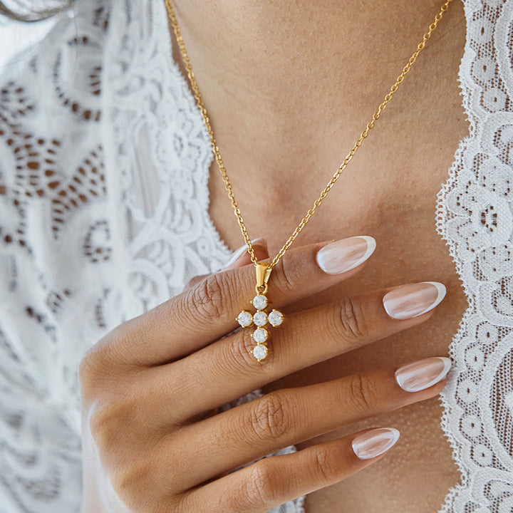 J&D Stainless Steel 18K PVD Gold Plating Waterproof Round Cubic Zircon CZ Cross Pendant Necklace