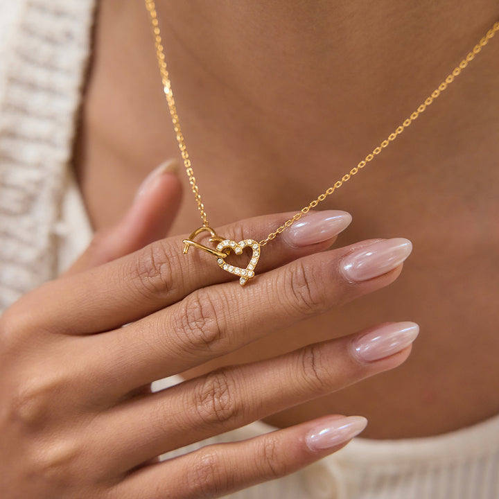 J&D 18K Gold Plate Stainless Steel Necklace Classic Zircon Heart Double-ring Interlocking Pendant Necklace