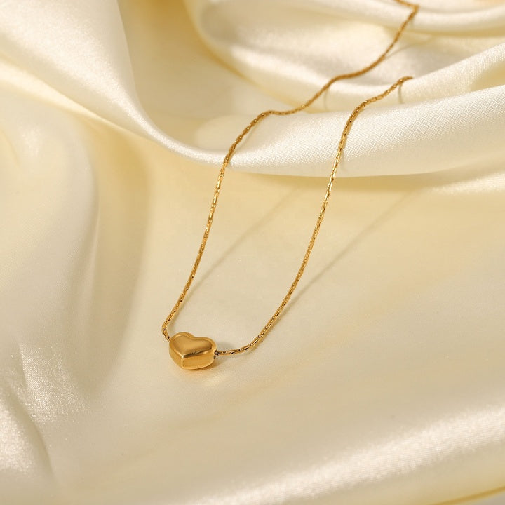 J&D Waterproof 18K Gold Stainless Steel Tarnish Free Classic Heart Pendant Necklace