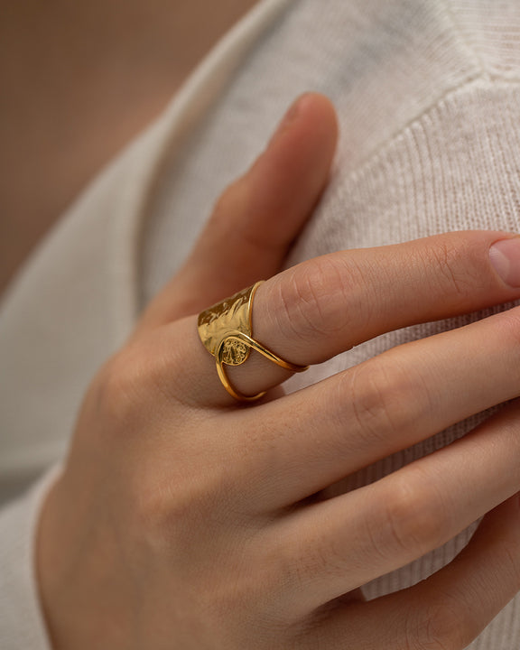 New Trend 18K Gold and Silver Plated Wide Ring Gift Stainless Steel Simple Wavy Open Ring for Women