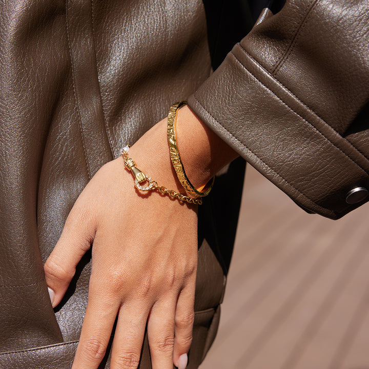 JD Sentimental Friendship Hand Bracelet for Women 18K Gold Plated with White CZ and Freshwater Pearls Emotional Healing Jewelry
