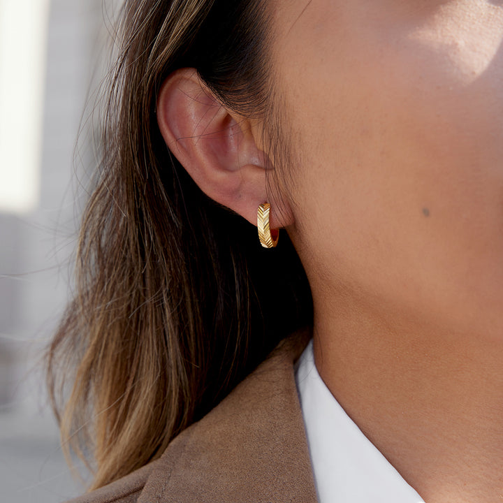 J&D Classic Braided Hoop Earring 18K Gold Stainless Steel Minimalist Trendy Braided Texture Earrings