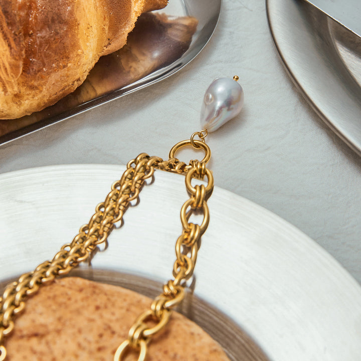 J&D Ocean18K PVD Gold Plating Stainless Steel Chunky Chain Peal Pendant Necklace