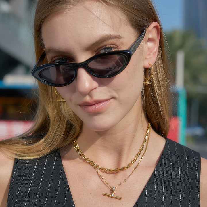 J&D Original Design Minimalist T Bar Necklace 18K Gold Stainless Steel Fashion Rhinestone T Bar Pendant Necklace