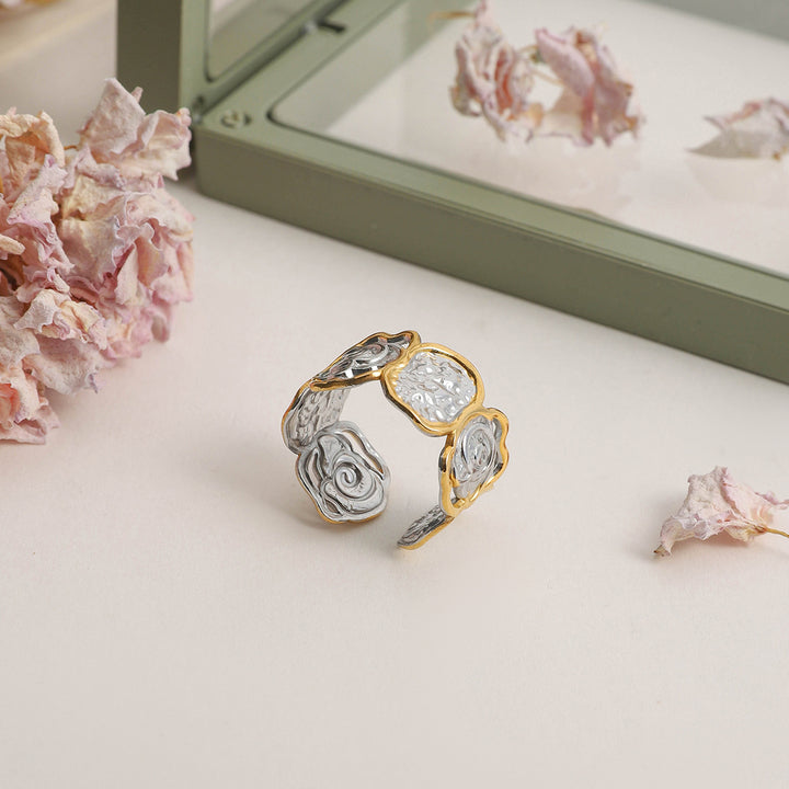 J&D 18k Gold Plated Trending Cute Flower Adjustable Hammered Flower Open Ring